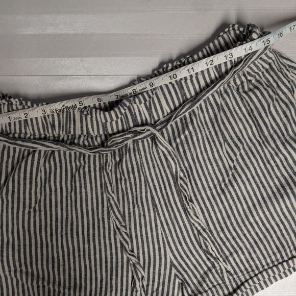 BCBGeneration Shorts Women Large Pull-on Paperbag Striped Woven Linen Blend L - Picture 4 of 9